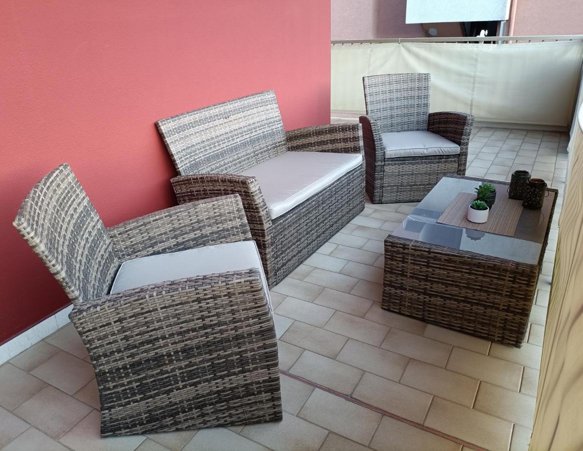 Апартаменти Casa A Un Passo Dal Mare Вентімілья Екстер'єр фото